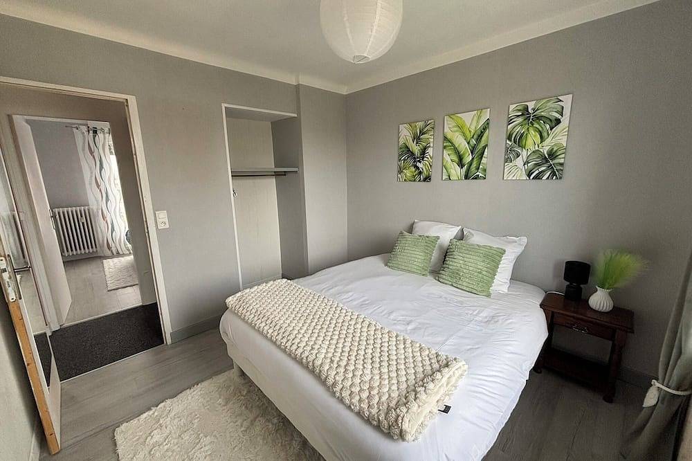Entire apartment, Bright 75m2 3-bedroom Apartment with a largebalcony - fully equipped in Vittel, Neufchâteau (France)