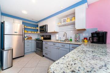 Beach Rental for 4 Guests in Englewood Beach, Manasota Key, Picture 1