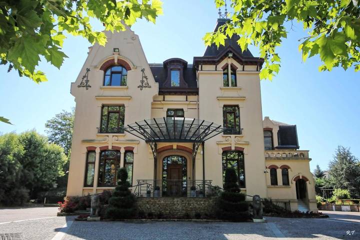 Chambre d’hôte pour 3 personnes, avec sauna et piscine ainsi que jacuzzi et jardin, animaux acceptés