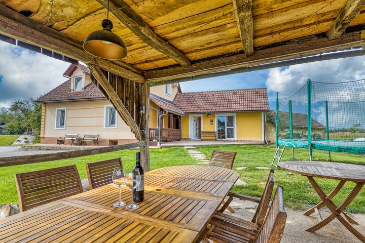 Ferienhaus für 2 Personen, mit Terrasse, kinderfreundlich in Slowenien