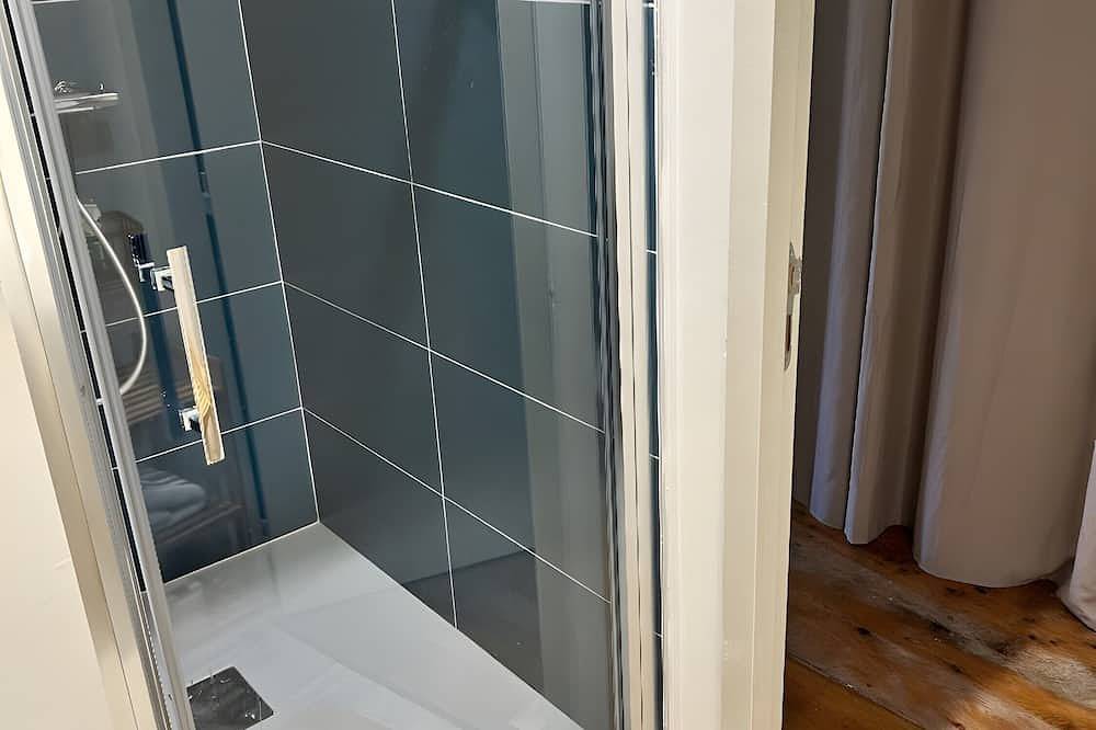 Habitación “Habitación 4” con terraza compartida, jardín común y Wi-Fi in Vic-en-Bigorre, Altos Pirineos