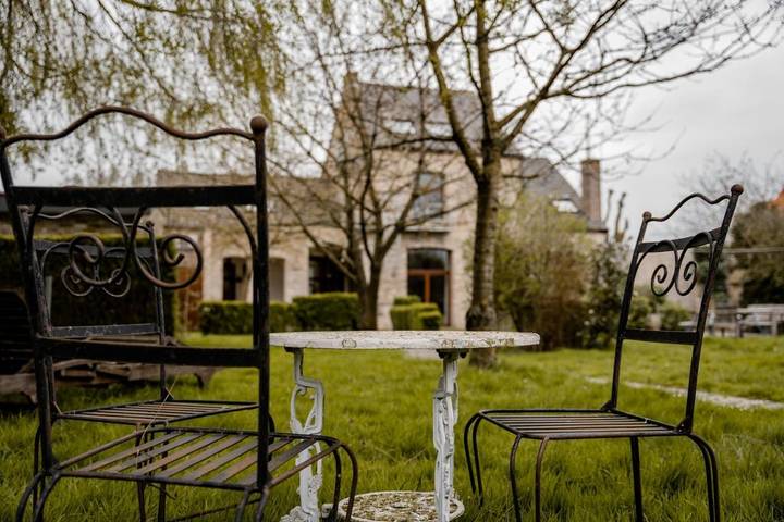 Maison de vacances pour 20 personnes, avec Terrasse ainsi que Jardin et Sauna à Alveringem