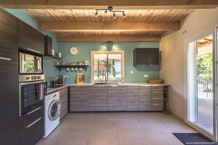 Location de vacances pour 7 personnes, avec piscine ainsi que jardin et balcon à Ribes - 4