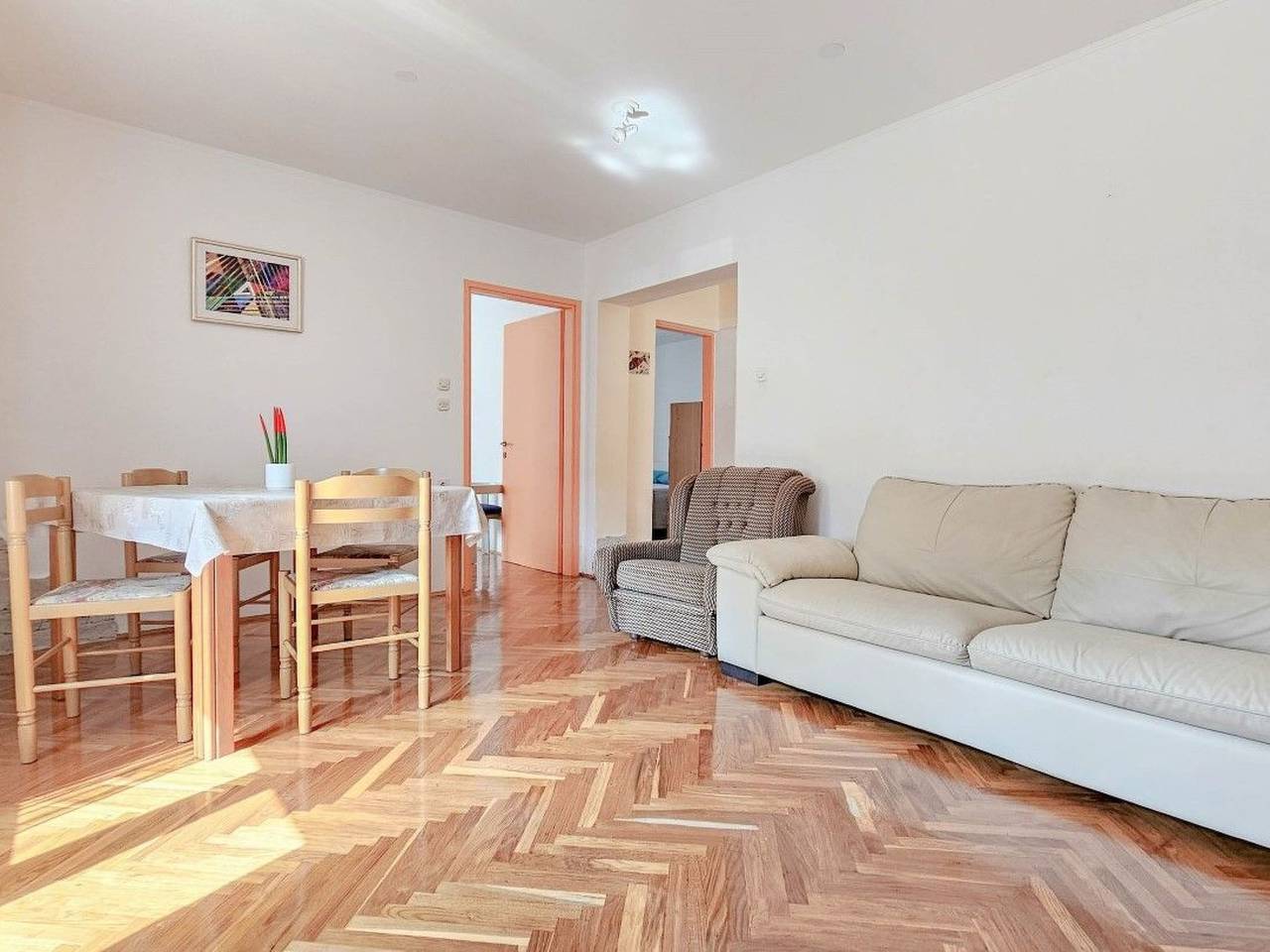 Ganze Wohnung, Wohnung in der Altstadt mit Terrasse und Parkplatz in Novigrad, Umag und Umgebung