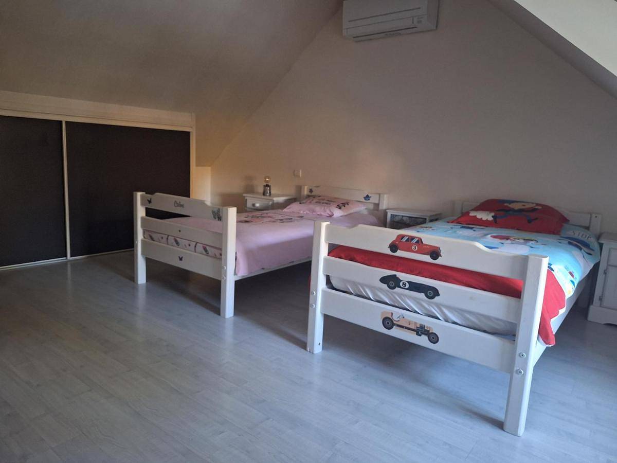 Appartement de vacances entier, Twin Room in Guécélard, Sarthe