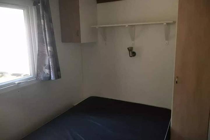 Mobil home pour 6 personnes, avec terrasse à Saint-Martin-de-Queyrières - 2