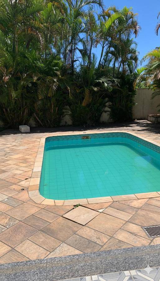 Casas e apartamentos de temporada para 30 pessoas, com jardim e piscina, com animais de estimação em Pirituba