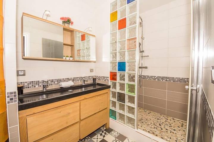 Gîte pour 6 personnes, avec balcon à Bourg-en-Bresse - 3