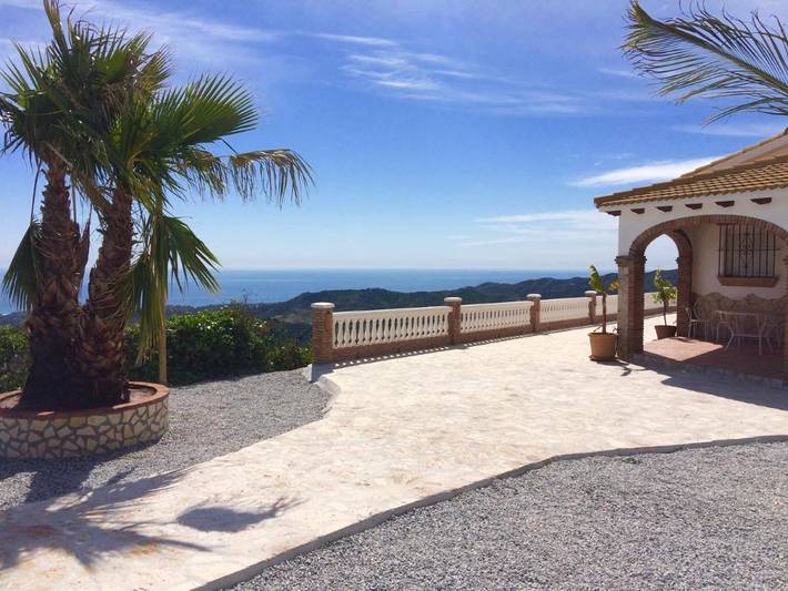 Casa rural para 5 personas, con vistas y vistas al lago además de piscina y jardín, Se admiten mascotas en Vélez-Málaga - 2