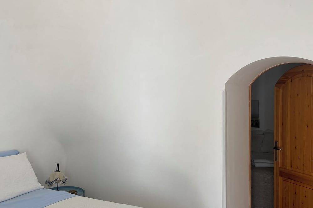 Cerulea d'Itria -Experience authentic trullo living in Locorotondo!Family vibes! in Locorotondo, Provincia di Bari