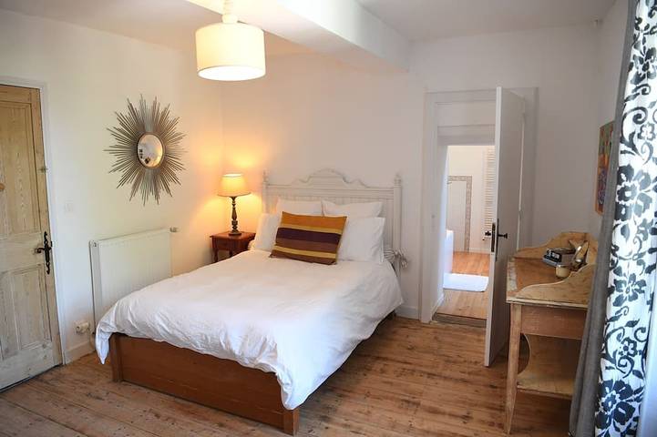 Location de vacances pour 6 personnes, avec jardin ainsi que terrasse et piscine à Saussignac - 4