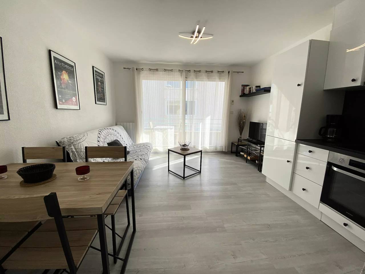 Appartement entier, Sol-y-Days le Baroncelli, Appartement vue mer avec parking in Le Grau-du-Roi, Côte d'Améthyste