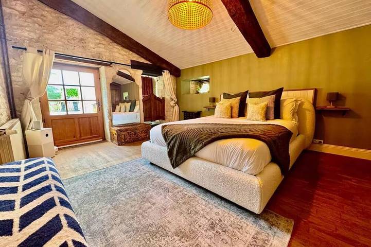 Location de vacances pour 10 personnes, avec jardin ainsi que jacuzzi et terrasse à Saint-André-et-Appelles - 2