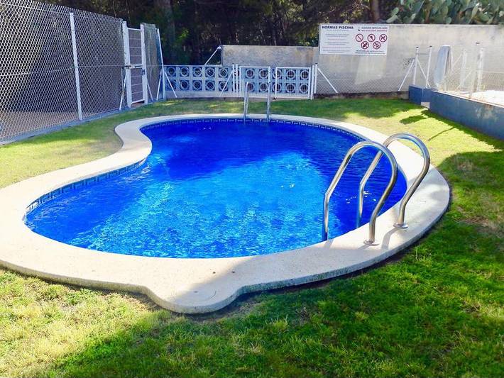 Apartamento de vacaciones para 3 personas, con balcón y piscina - 1