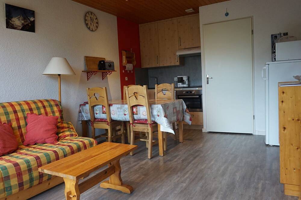 Apartamento entero, Apartamento en Méaudre - 4 pers, cerca del centro, balcón, parking in Autrans-Méaudre-en-Vercors, Parc naturel régional du Vercors