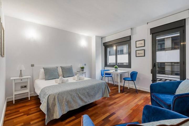 Apartamento para 2 personas, con piscina en Cuatro Caminos