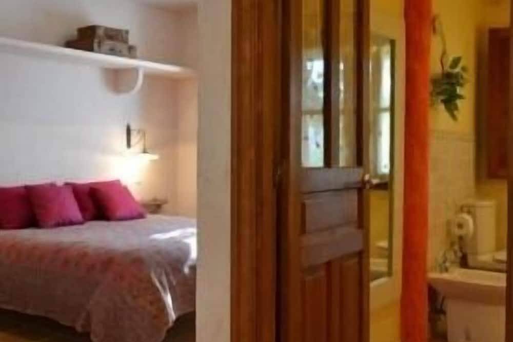 Casa rural Dalt La Figuera para 10+2 personas (alquiler íntegro) in Espirdo, Provincia de Segovia
