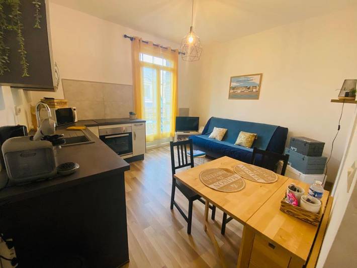 Gîte pour 4 personnes, avec balcon dans Office De Tourisme De Mers Les Bains