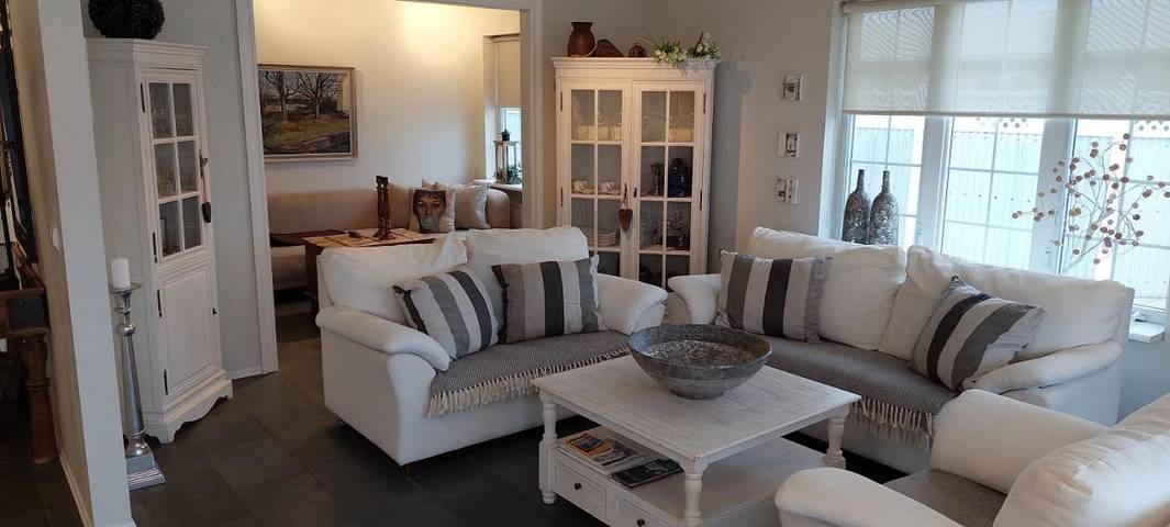 Casa rural para 7 personas, con balcón y jacuzzi en Islandia