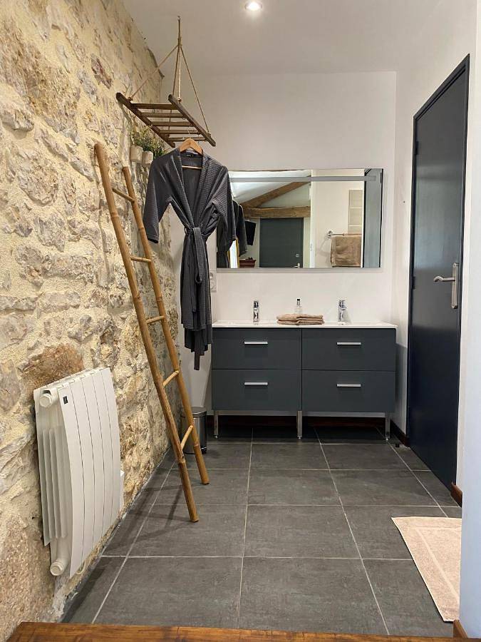 Location de vacances pour 2 personnes, avec piscine ainsi que sauna et jardin, animaux acceptés à Floressas - 4