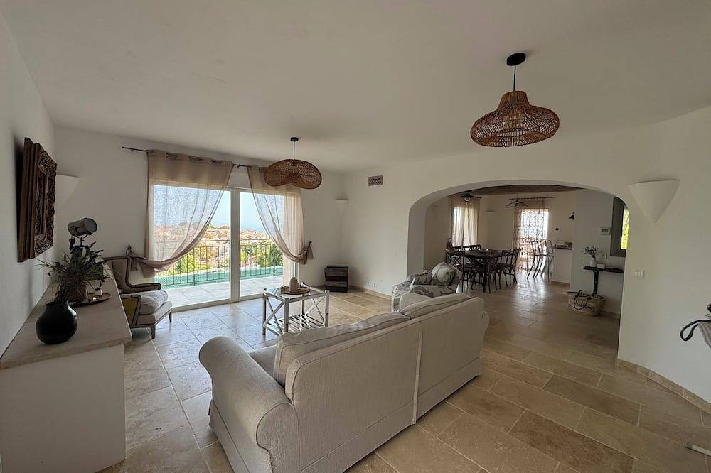 Mas provençal in Cabris, Cannes region