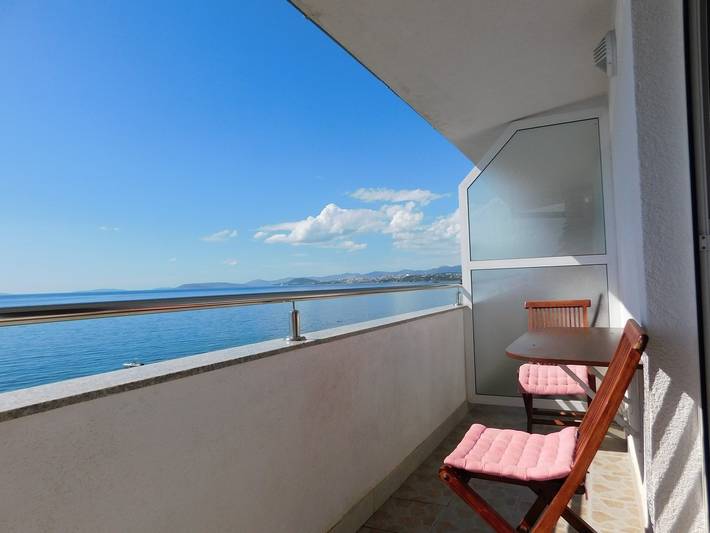 Ferienwohnung für 2 Personen, mit Balkon/Terrasse in Podstrana