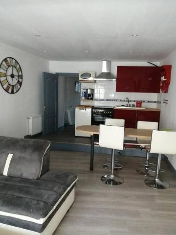 Gîte pour 4 personnes, avec terrasse et jardin à Parthenay