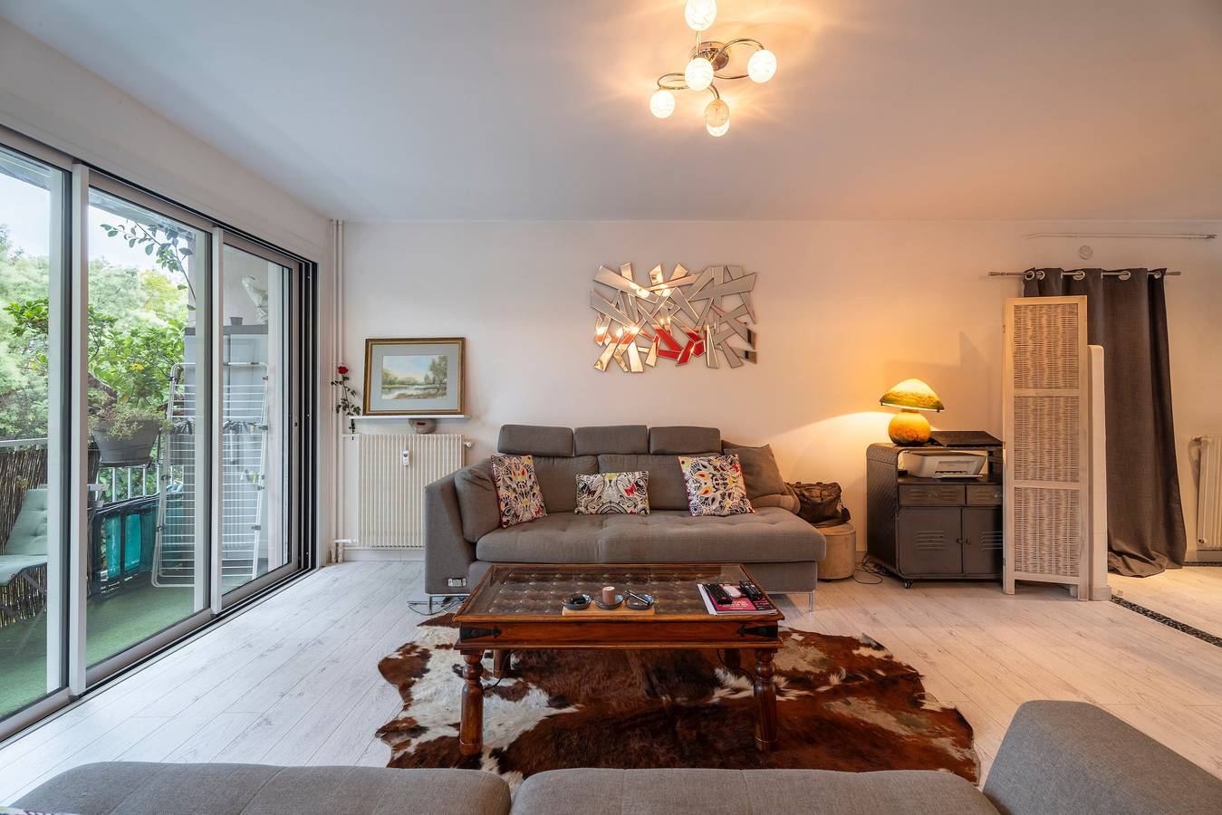 Entire apartment, Unique Apartment with Balcony, Wi-Fi, and Air Conditioning in Hyeres, Parc national Port-Cros