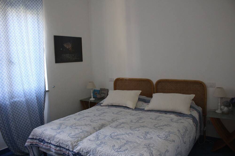 Sea view house: an ideal place for family or friends vacation in Sant'Andrea, Ile d'Elbe