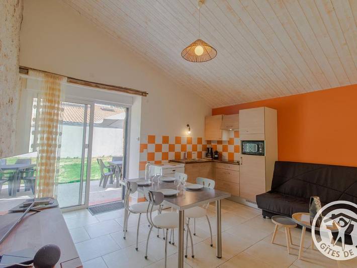 Location de vacances pour 4 personnes, avec Terrasse dans Saint-Christophe-du-Bois - 4