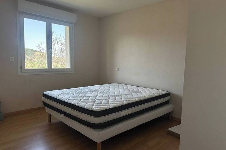 Location de vacances pour 6 personnes, animaux acceptés à Vals-près-le-Puy - 3