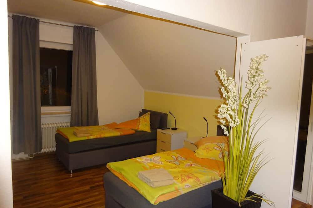 Lan1: Ferienwohnung für bis zu 5 Personen mit Balkon in Bad Rothenfelde, Metropolregion Bremen-Oldenburg