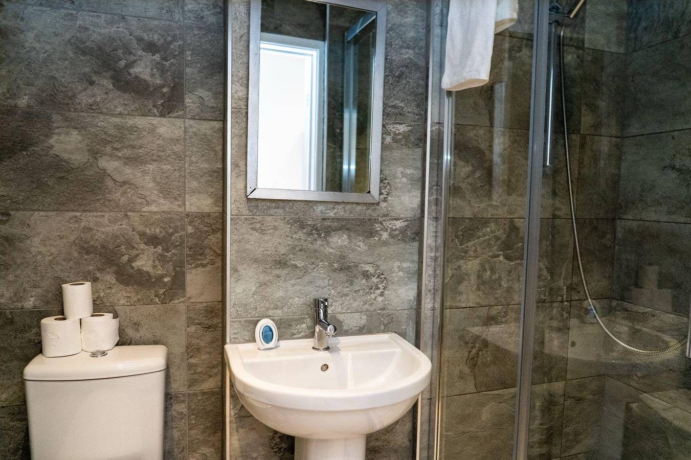 Apartamento vacacional entero, Apartment Sleeps 4 with Wifi & Garden in Bolton (desambiguación), Gran Mánchester