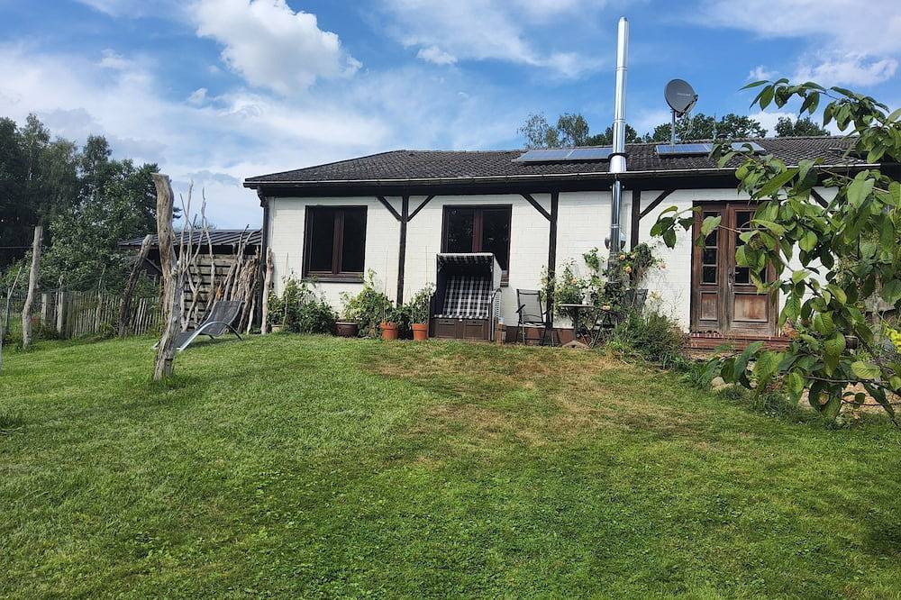 Ganze Wohnung, Grosse, ruhige Ferienwohnung mit Garten, Vollküche, Glasfaser Wlan und Parkplatz in Thomasburg, Nordheide