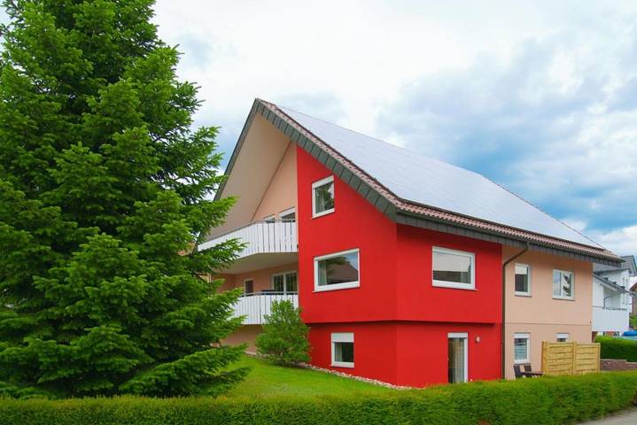 Ferienwohnung für 6 Personen, mit Terrasse und Garten sowie Sauna und Ausblick