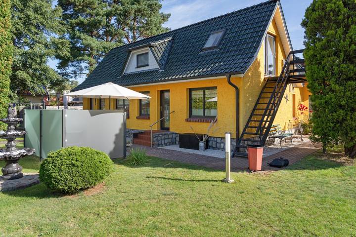 Ganze Wohnung, Apartment 'Ostseekrabbe 3' mit privater Terrasse und Wlan in Prerow, Fischland - Darß - Zingst