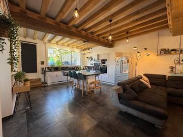 Gîte pour 4 personnes, avec jardin à La Bazoge