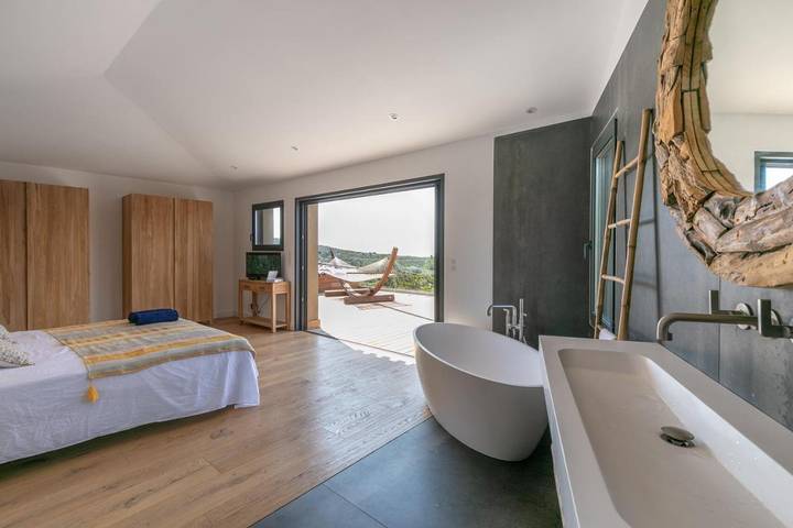 Chambre d’hôte pour 2 personnes, avec jardin ainsi que jacuzzi et piscine à Pianottoli-Caldarello - 4