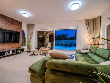 Villa für 8 Personen in Privlaka, Zadar, Bild 1