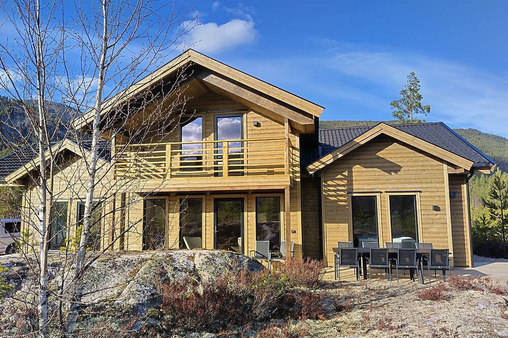 Lillelørdag Hytte - New luxury wooden cabin between mountains and lakes in Vrådal, Kviteseid