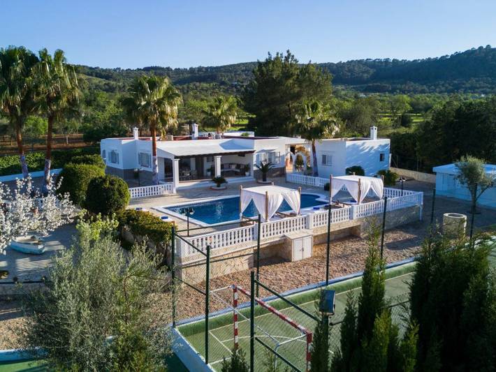 Casa rural para 8 personas, con piscina y jardín en San Rafael de Sa Creu