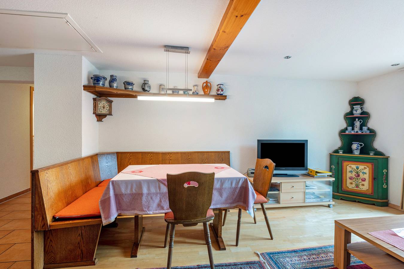 Apartamento entero, Apartamento '65qm, 2 Schlafräume' con vistas a la montaña, terraza compartida y Wi-Fi in Suedlicher Schwarzwald, Todtnau