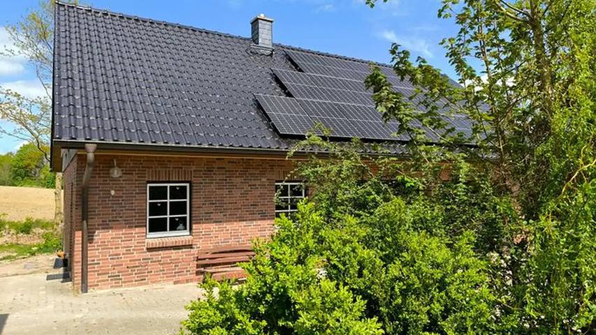 Ferienwohnung für 5 Personen, mit Terrasse und Garten in Mecklenburgische Schweiz