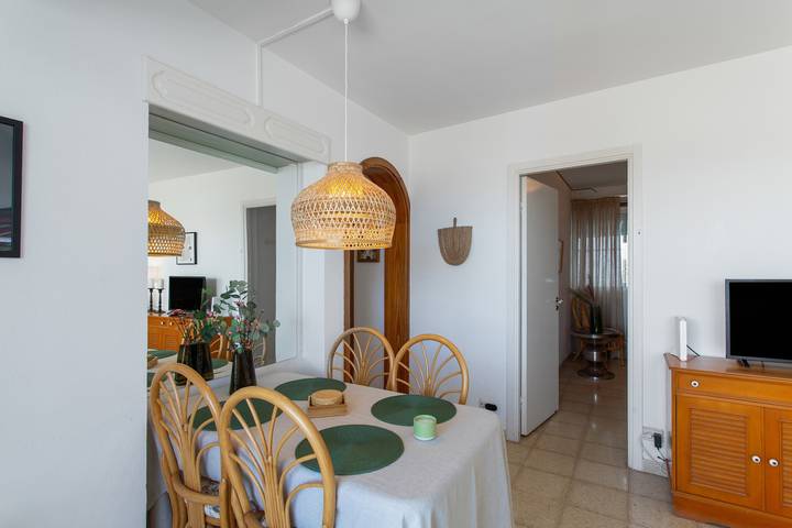 Entire apartment, Vacation Apartment 'Al Mar En San Agustín' with Sea View, Private Terrace and Wi-Fi in Playa de San Agustín, San Bartolomé de Tirajana