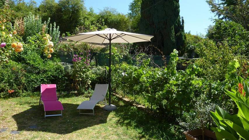 Location de vacances pour 6 personnes, avec jardin, animaux acceptés à Plazac - 2