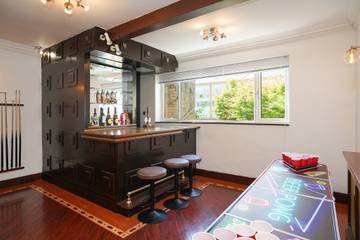 Holiday Home for 22 People in South Yorkshire, Yorkshire, Photo 3