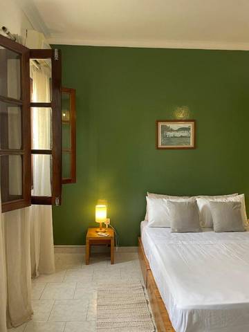 Chambre d’hôte pour 2 personnes, avec terrasse et jardin dans Praia