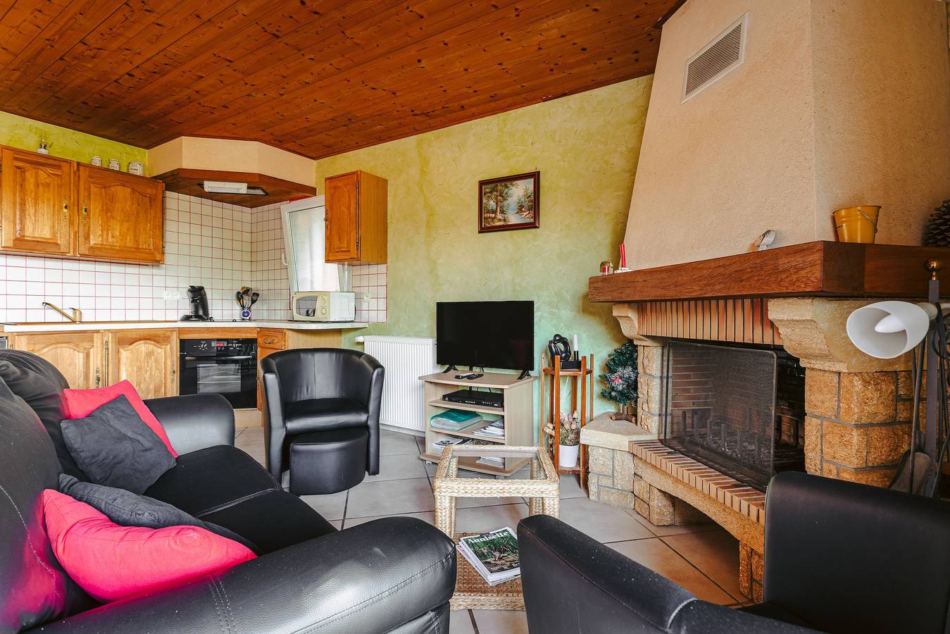 Maison de vacances 'Gîte Le Petit Sableau' avec piscine et Spa partagés, terrasse privée et Wi-Fi in Marans, Région de La Rochelle