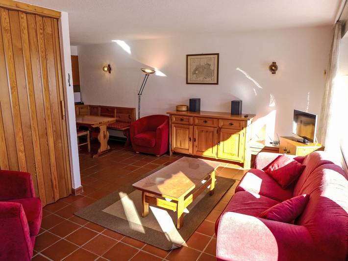 Gîte pour 3 personnes, avec terrasse, animaux acceptés à Crans-Montana - 2