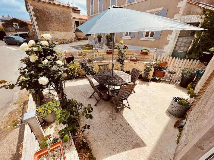 Location de vacances pour 7 personnes, avec terrasse à Bazoges-en-Pareds - 3